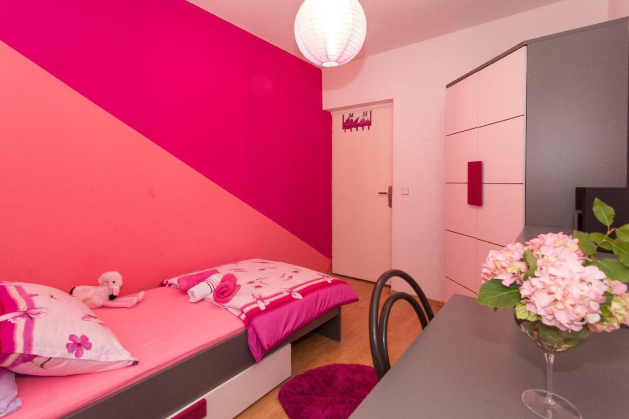 Apartmani Luis Kaštela 外观 照片