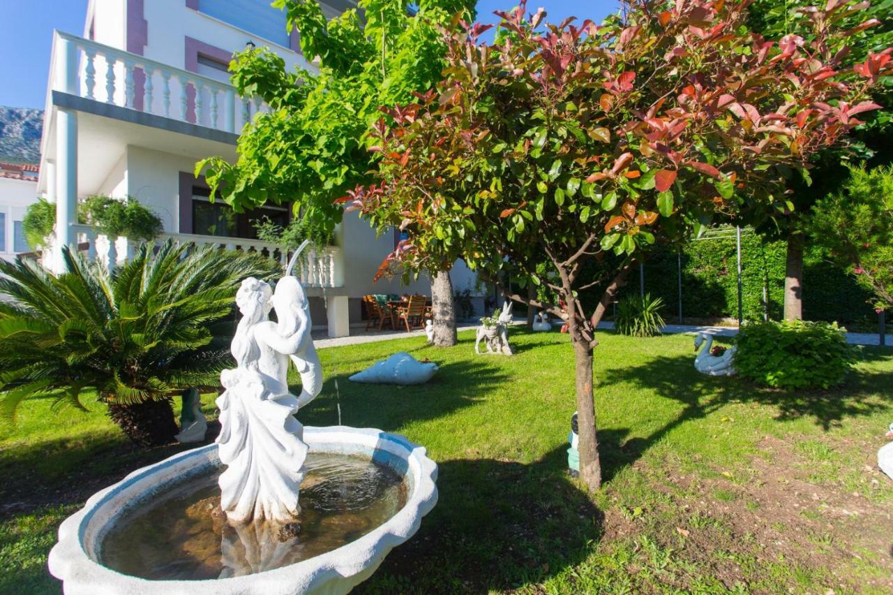 Apartmani Luis Kaštela 外观 照片
