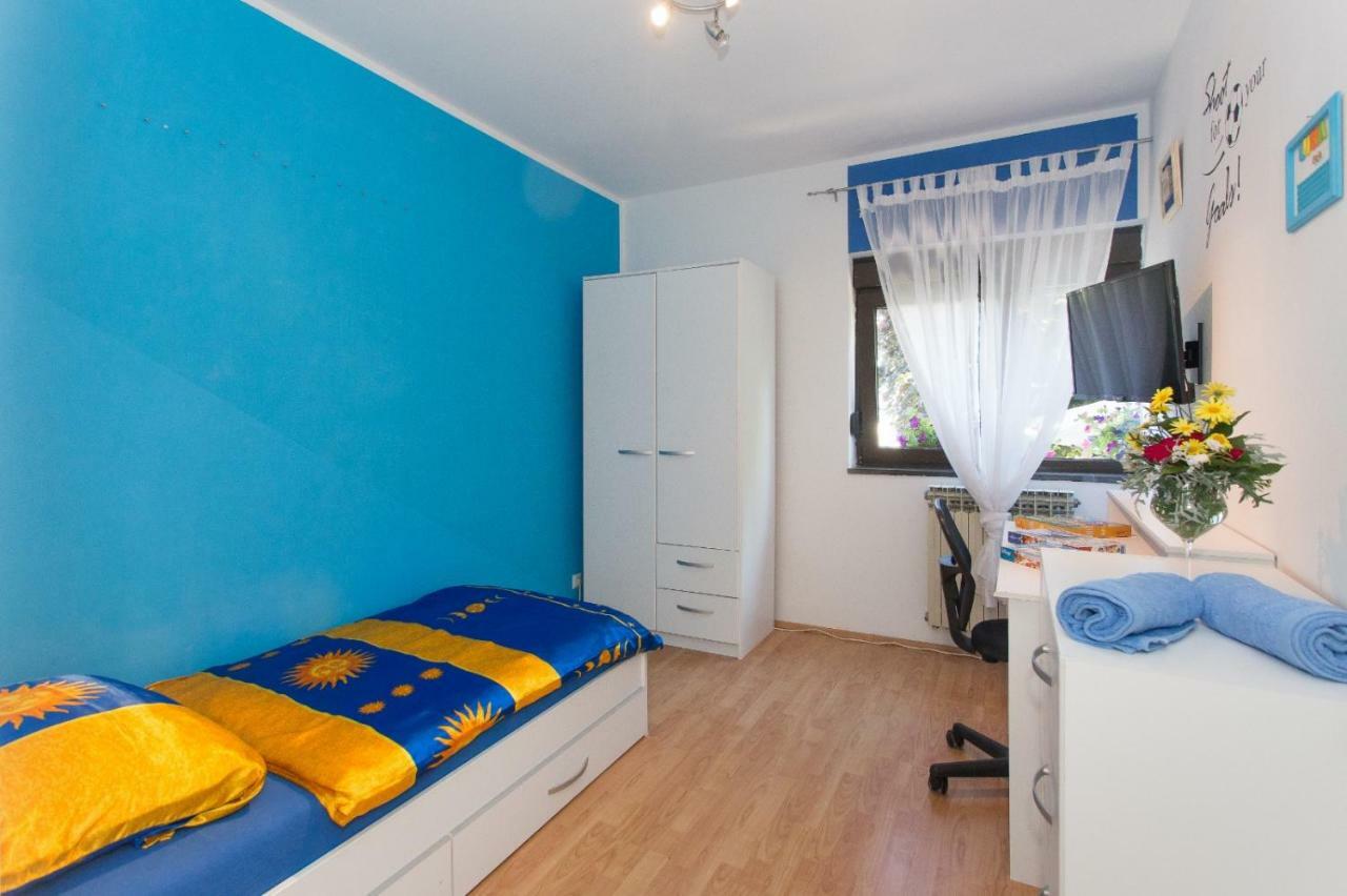 Apartmani Luis Kaštela 外观 照片